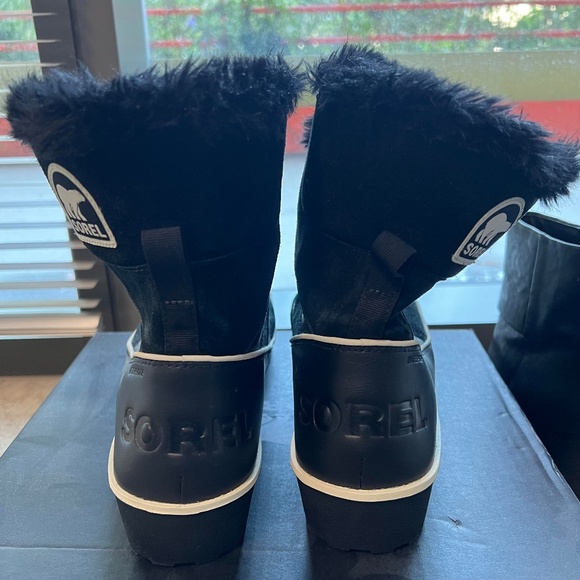 Sorel Snow Boots - Picture 3 of 5